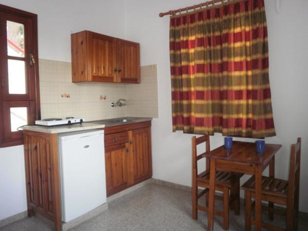Aparthotel Pefkos Filoxenia