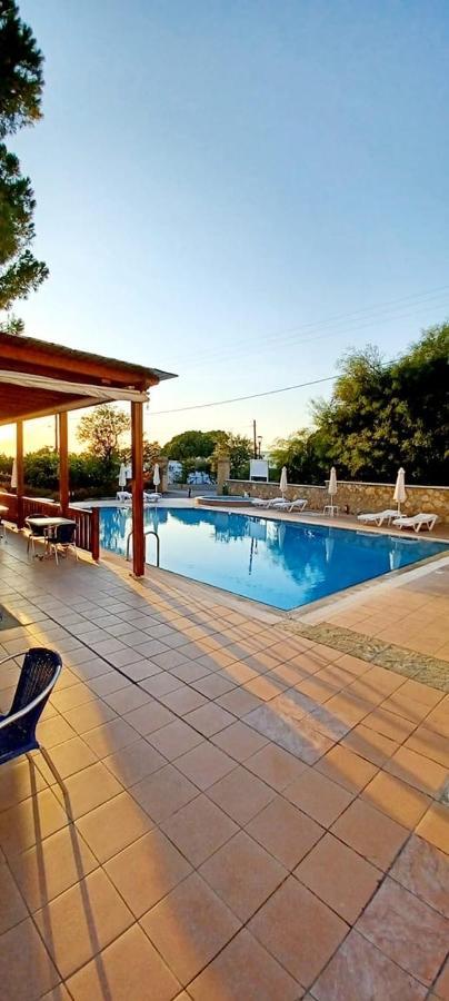 Aparthotel Pefkos Filoxenia *